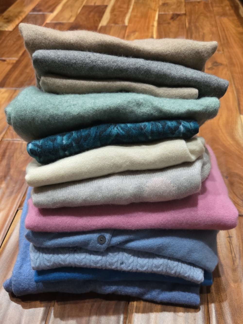 100% Cashmere Sweater Lot Neutrals Crafting Cutter Upcycle Recycle Repurpose